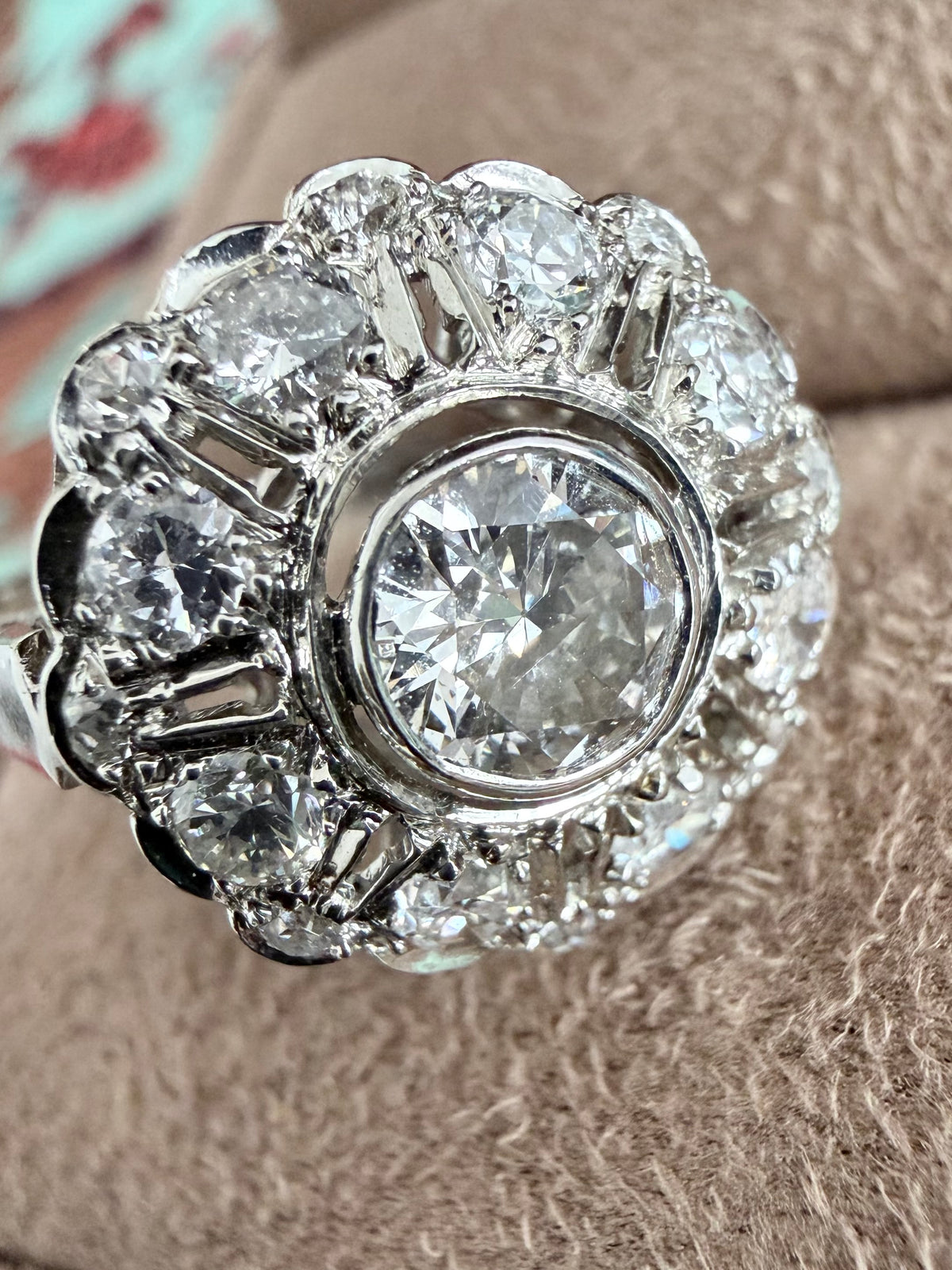 « Capucine » Bague art déco en platine et diamants 2 carats