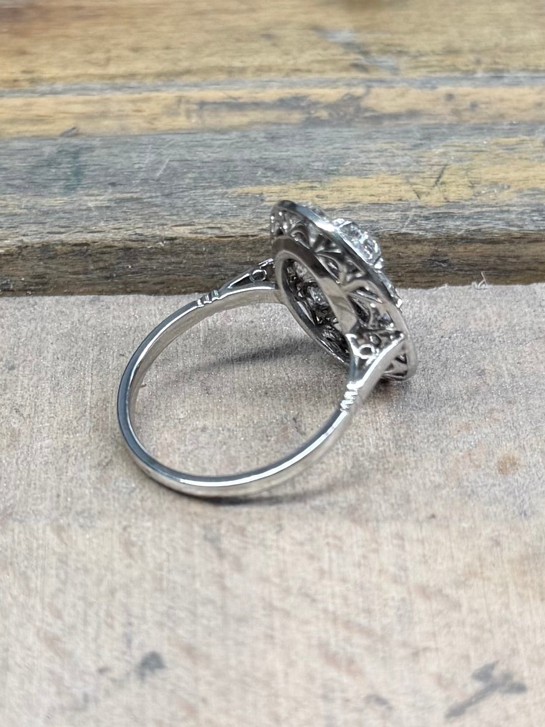 « Soline » Bague en platine et diamants 1.30 carats