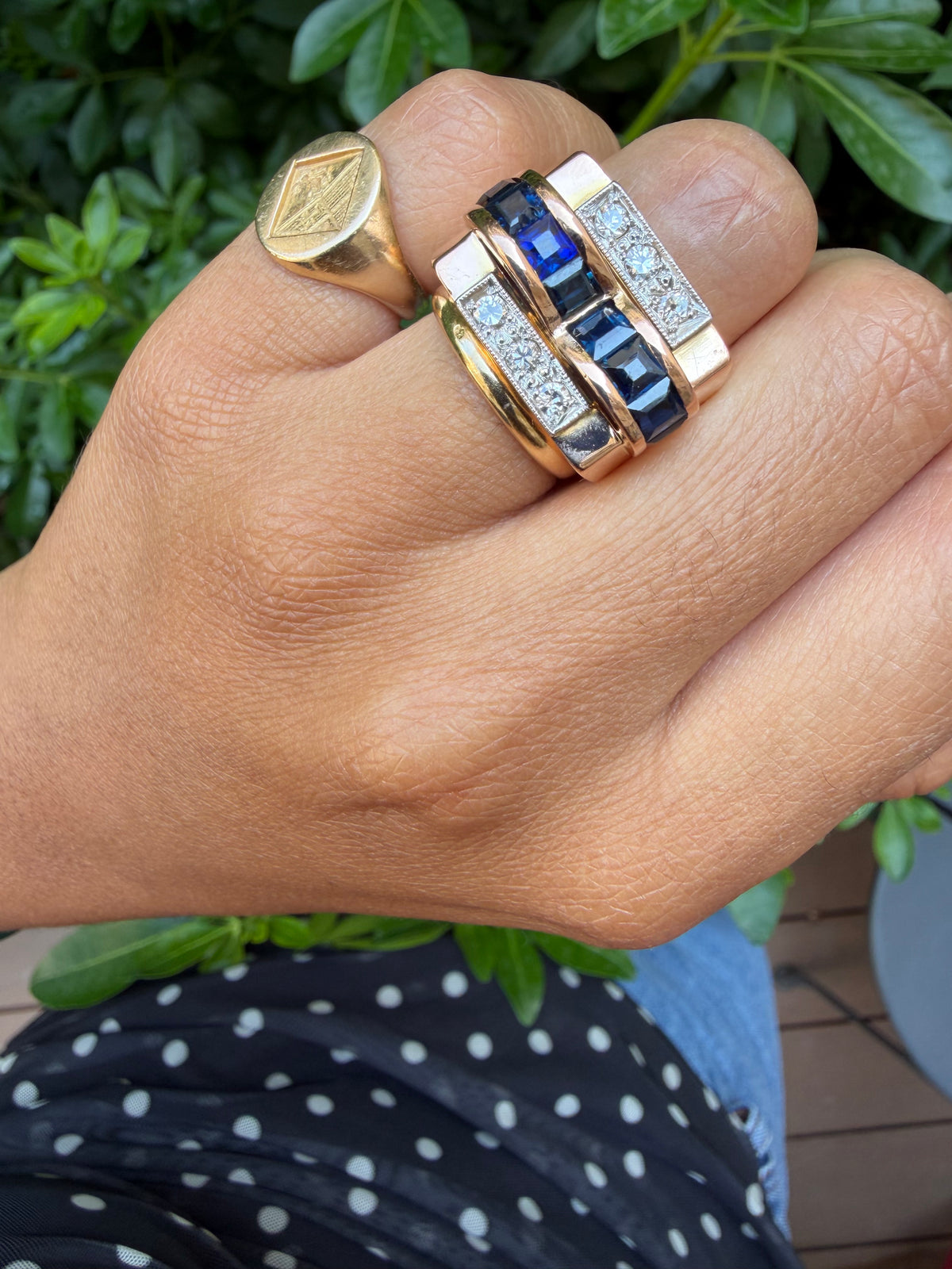 'Laure' Bague Tank en or rose, saphirs et diamants