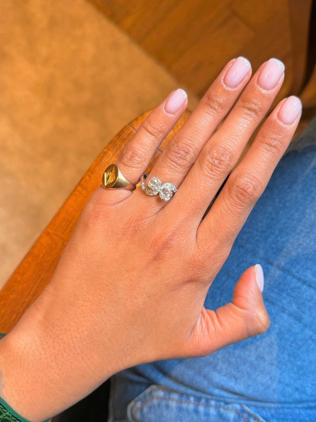 "Valentine" Bague vous et moi en or blanc et diamants 1.70 carats