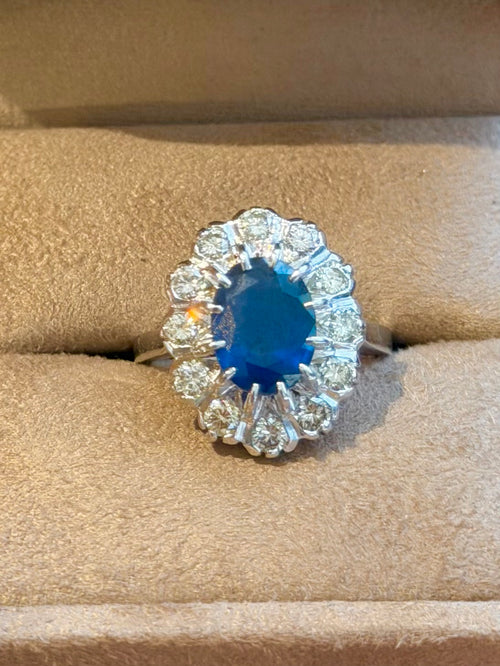 « Suzon » Bague Marguerite en or blanc, saphir et diamants