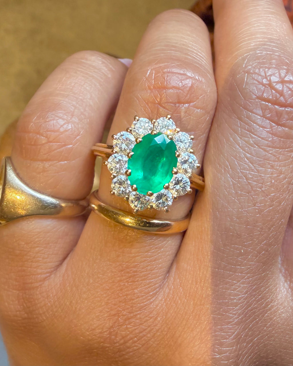"Lucile" Bague Marguerite en or jaune émeraude et diamants