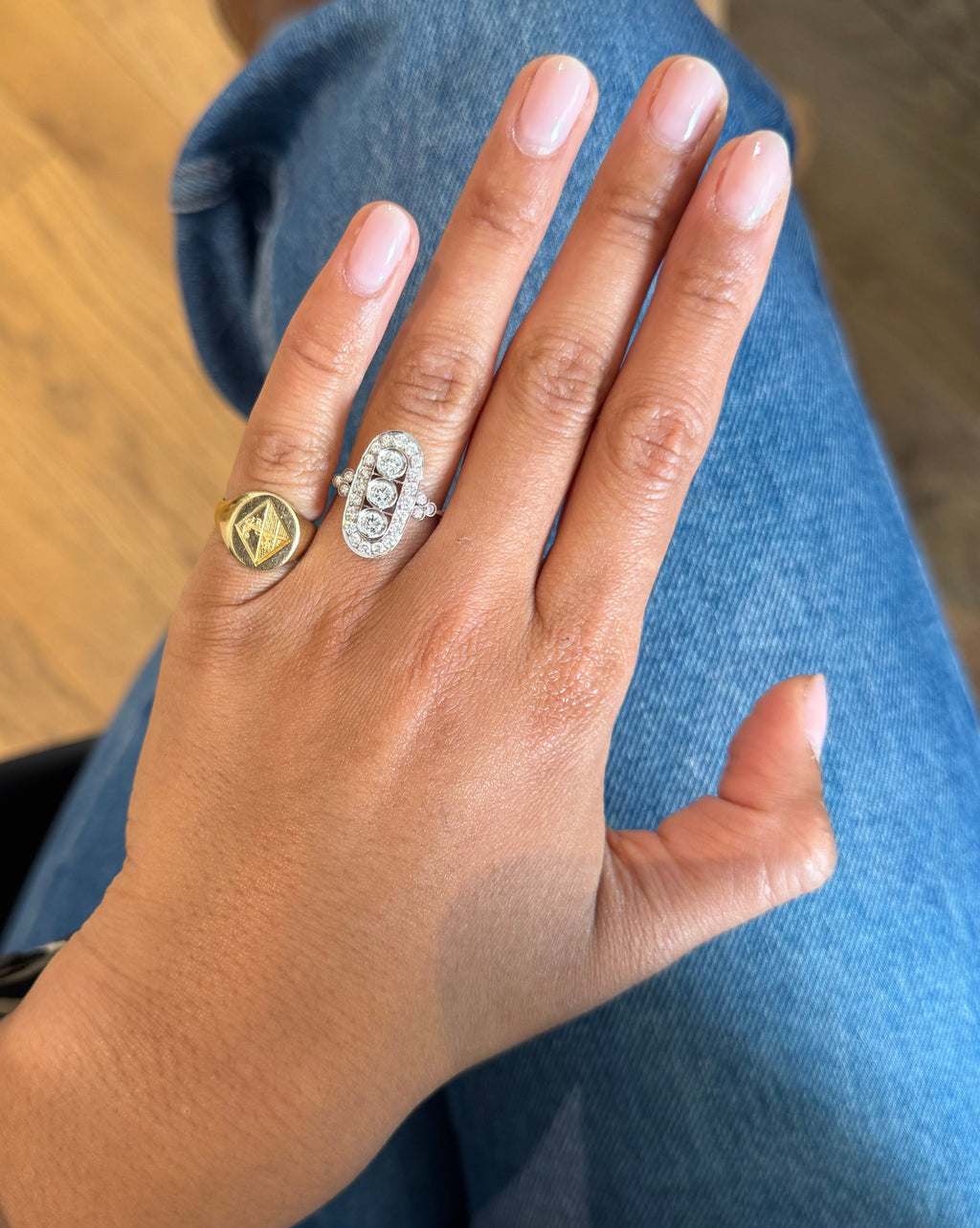 "Aurore" Bague Art déco en or blanc et diamants 2 carats