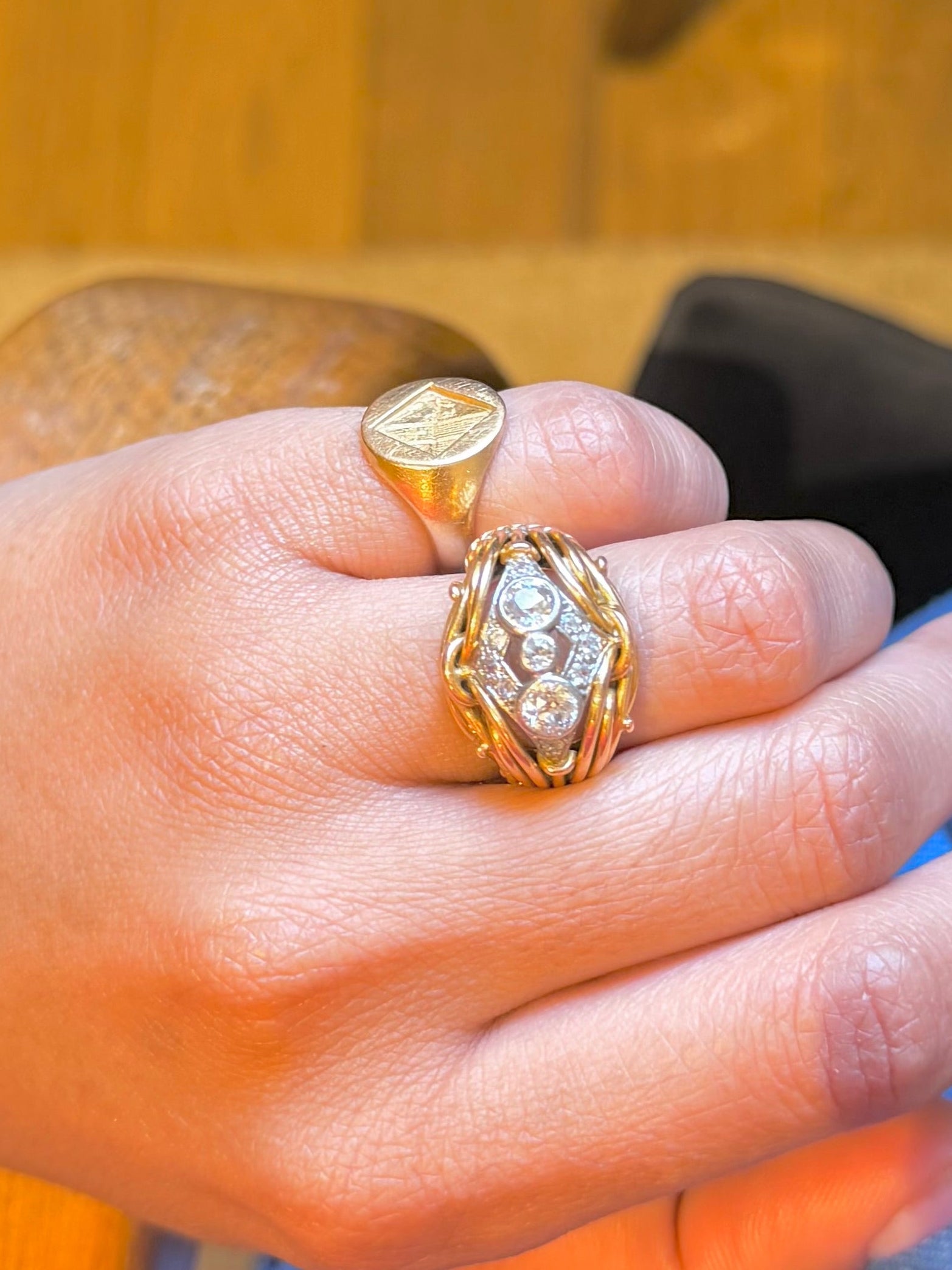 "Dalida" Bague Dôme en or jaune, platine et diamants