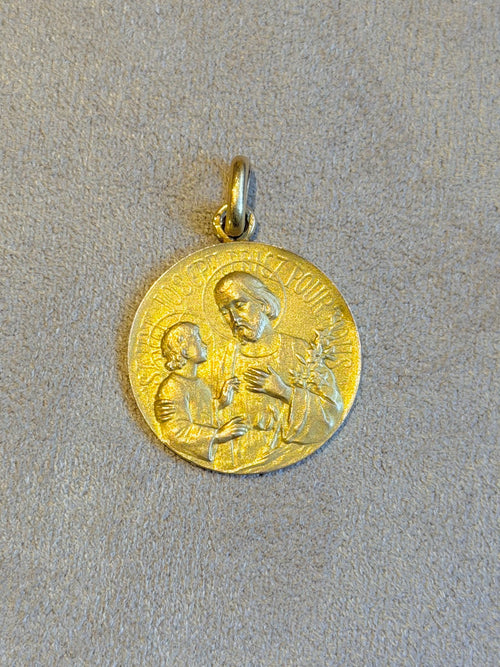 Médaille Saint Joseph en or jaune