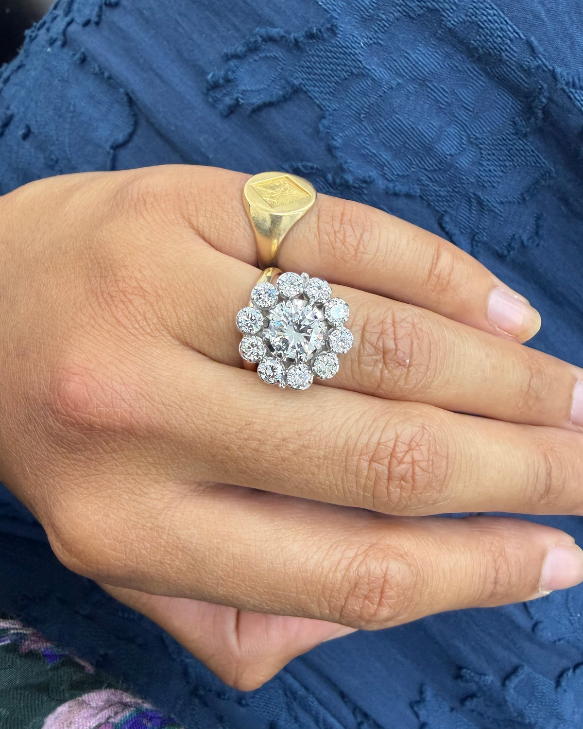 «  Alexandrine »  Bague Marguerite en platine et diamants