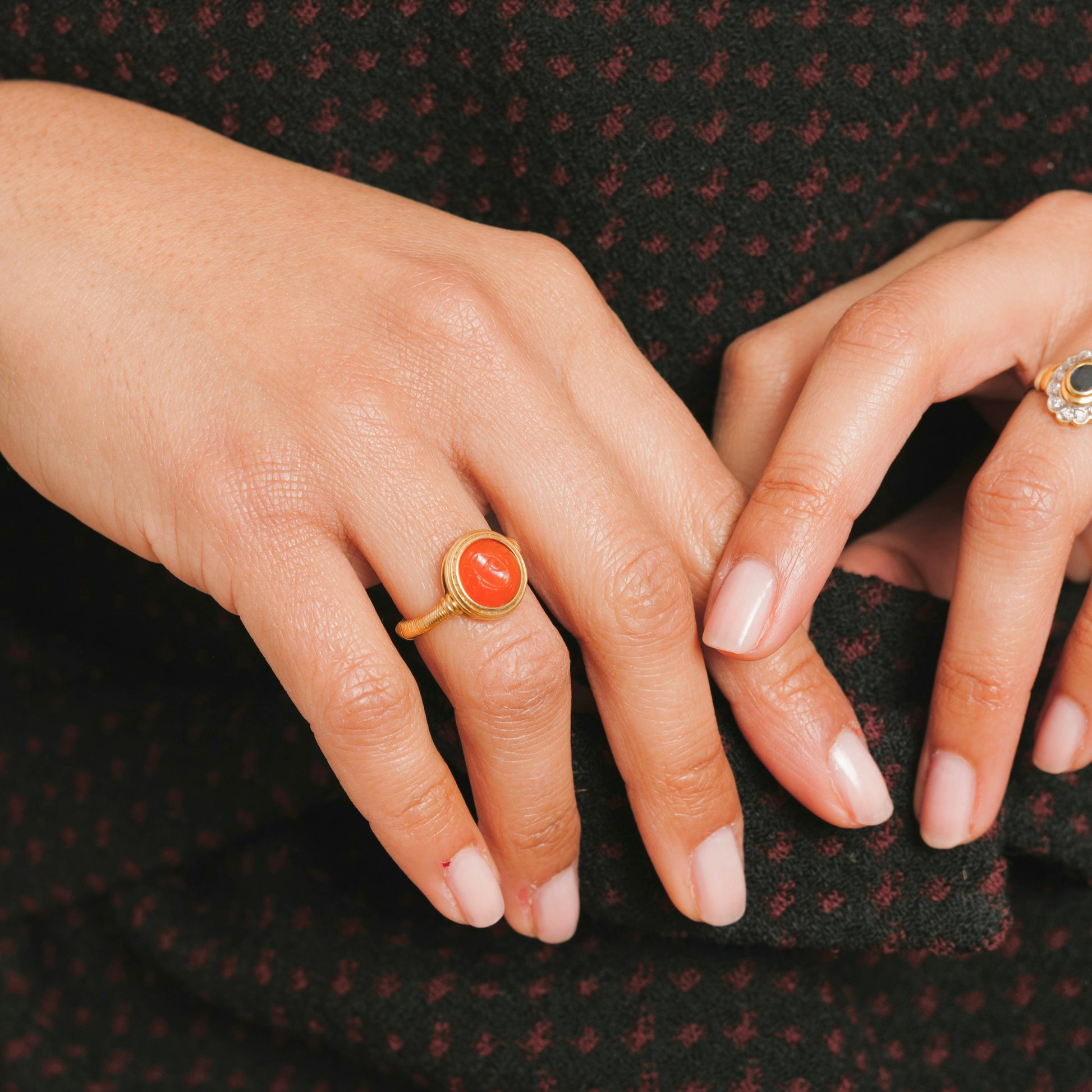 Bague Scarabée en or jaune et cornaline