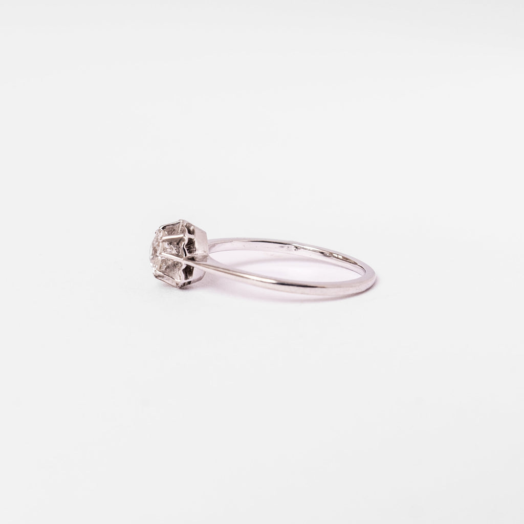 Bague Solitaire en or blanc et diamants