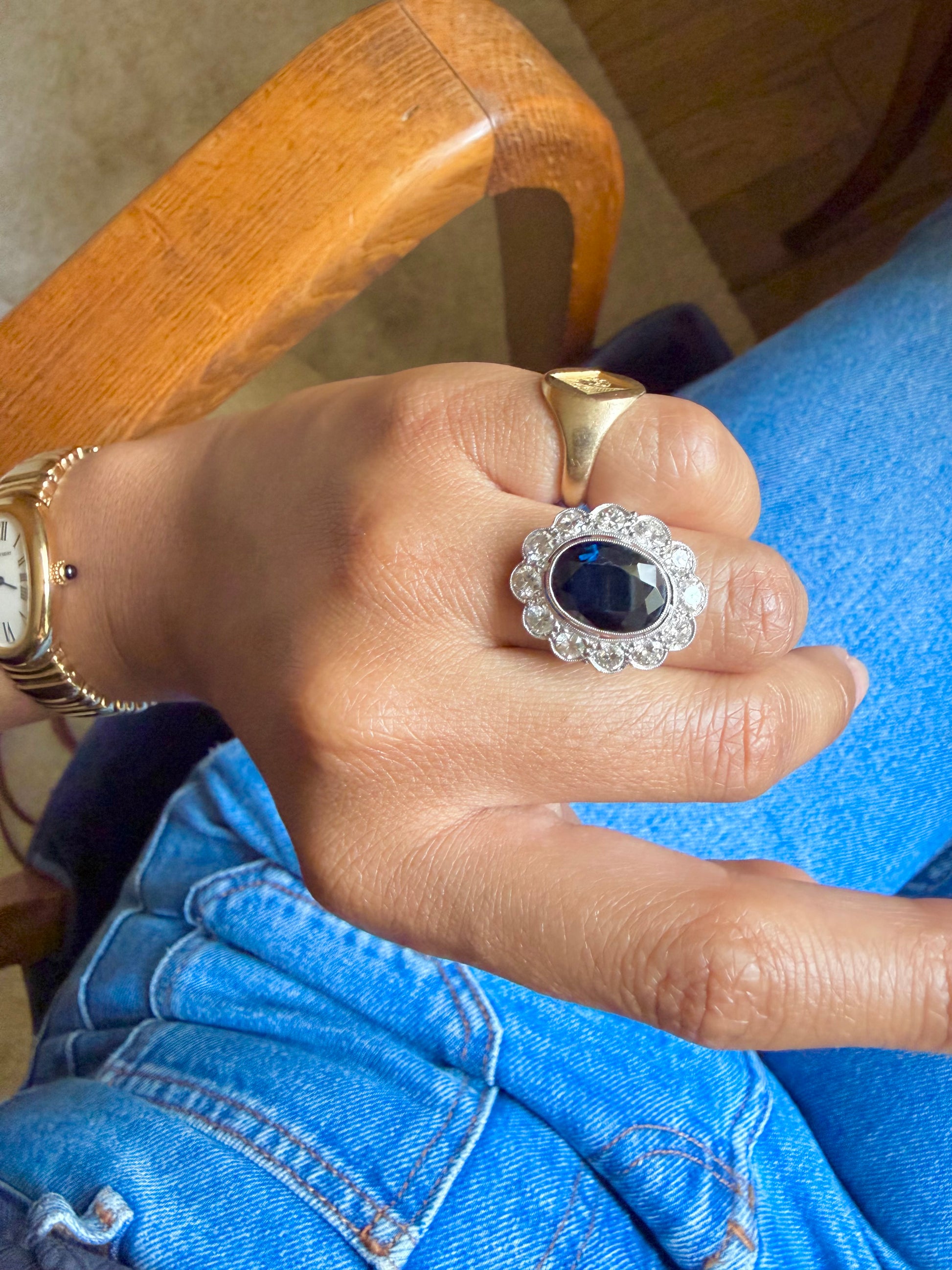 "Sophie" Bague Pompadour en platine saphir et diamants