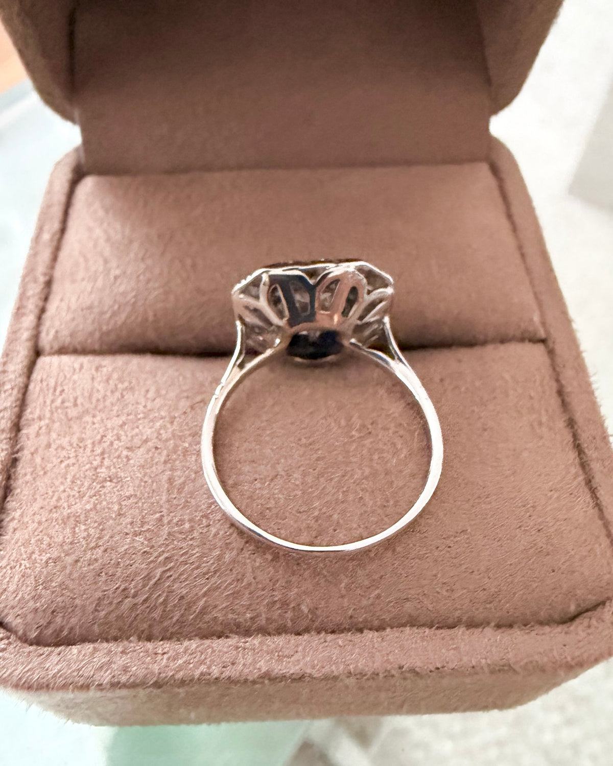 "Laeticia"  Bague art déco or blanc et diamants 1,5 carats