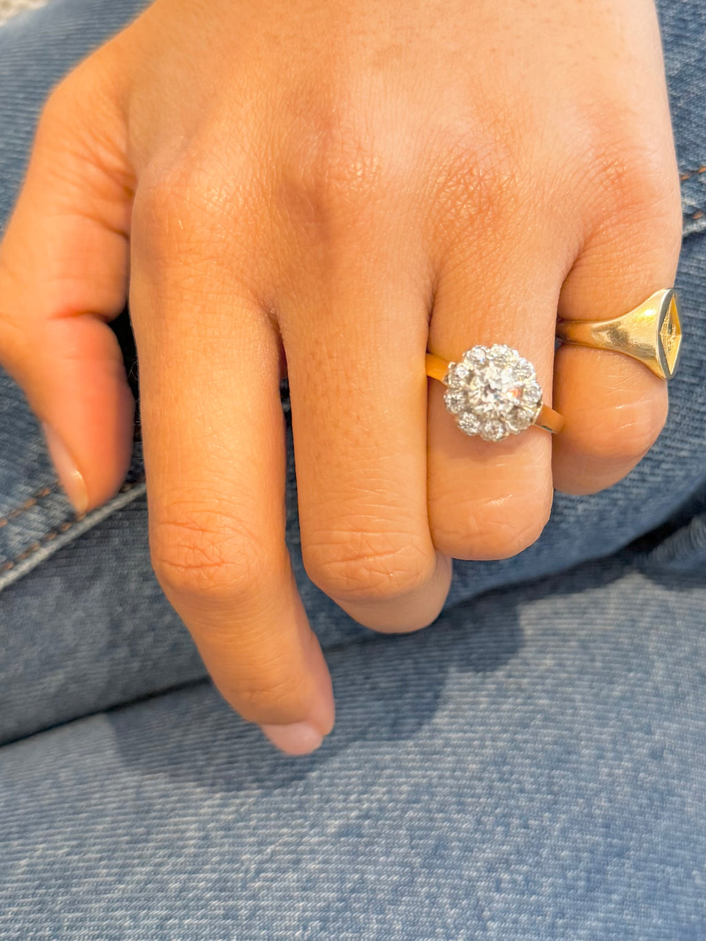 "Gabrielle" Bague Marguerite en or jaune et diamants