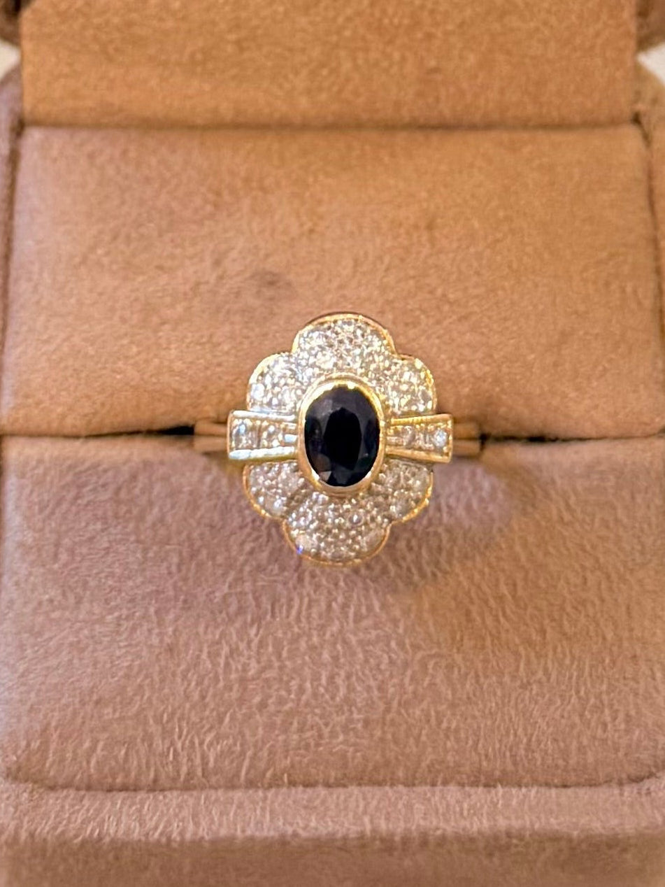 « Anastasia » Bague en or jaune saphir et diamants