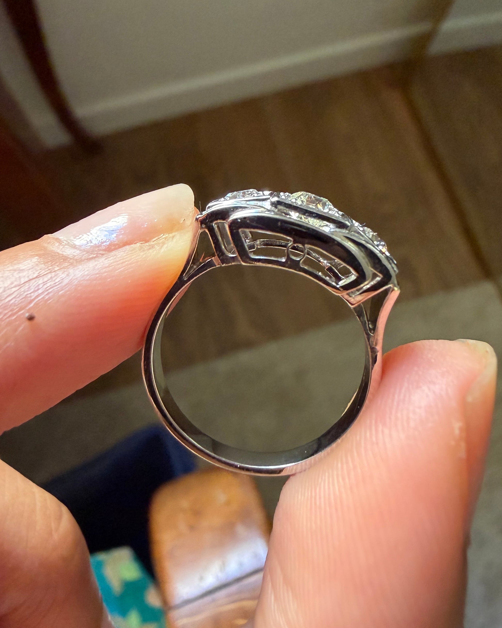 "Justine" Bague Tank en platine et diamants