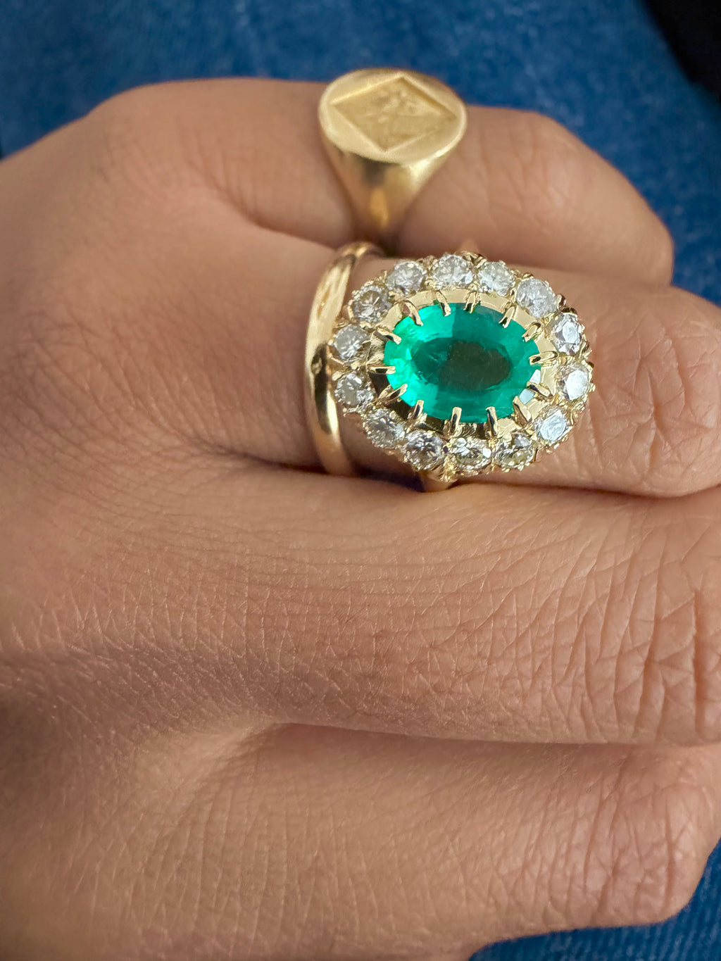 « Garance » Bague Pompadour en or jaune, émeraude et diamants