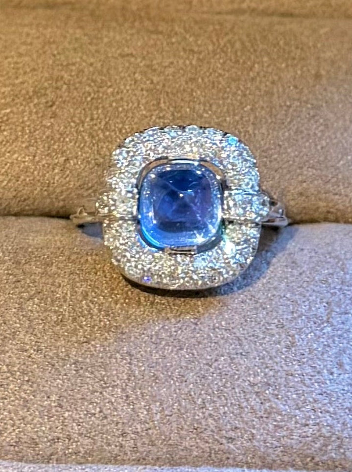 "Blanche" Bague Art déco en platine, saphir et diamants