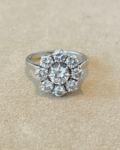 "Olympe" Bague Marguerite en or blanc, platine et diamants