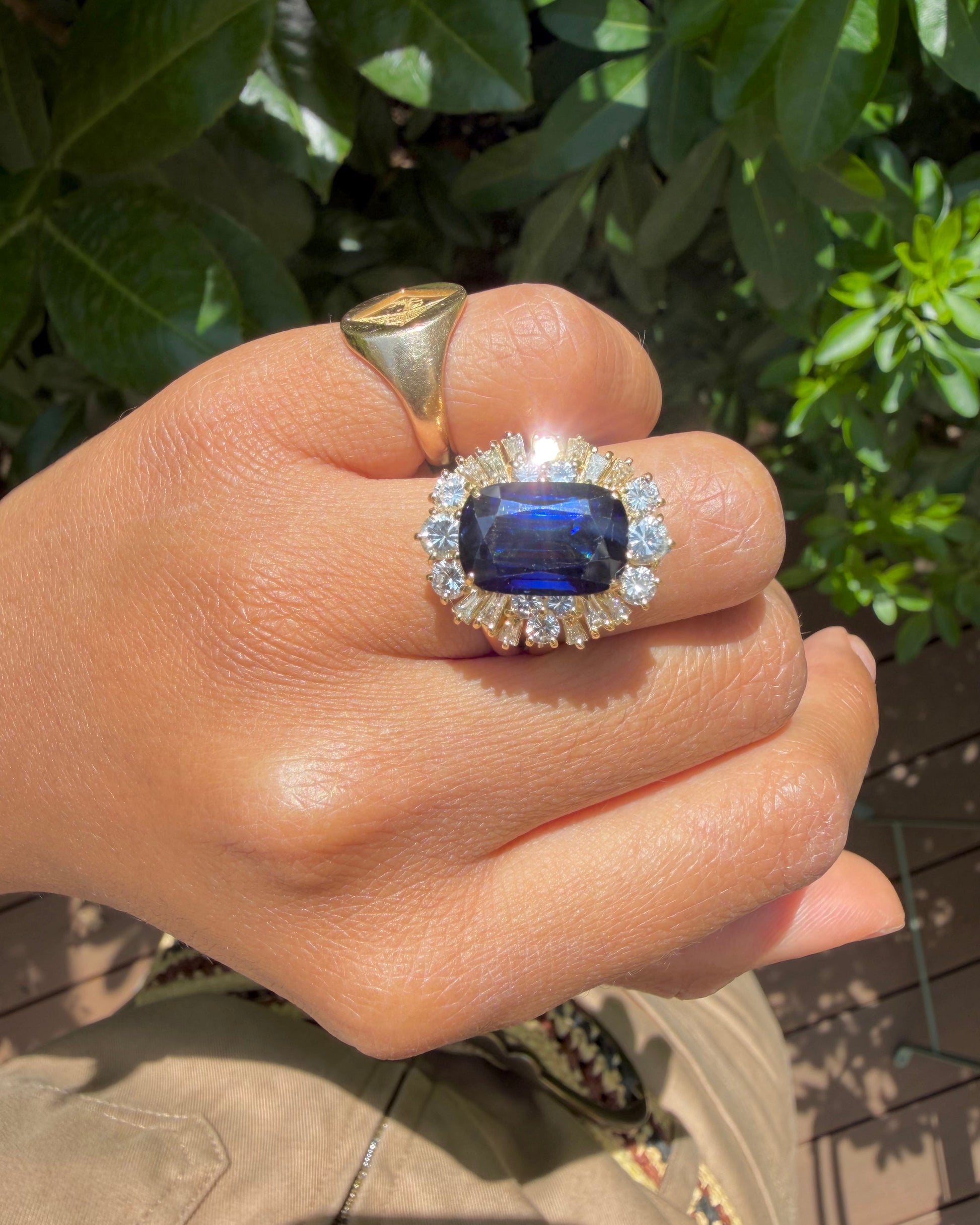 "Adèle" Bague Pompadour en or jaune, saphir et diamants