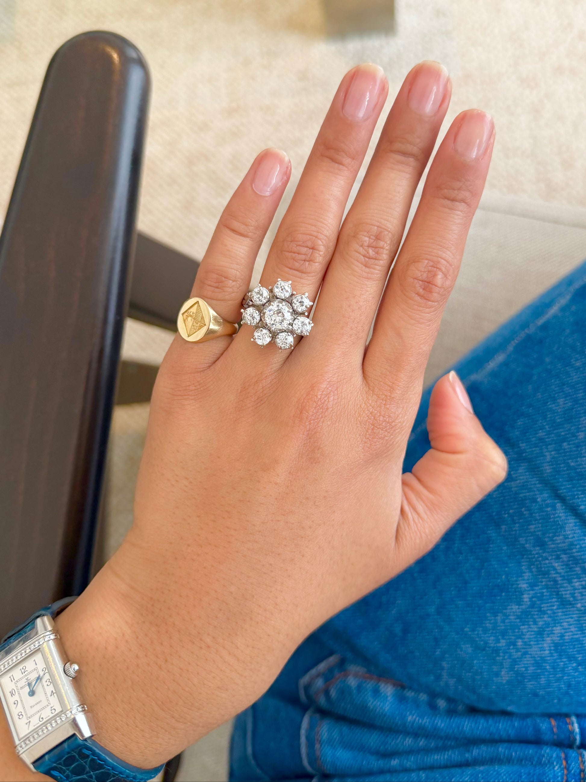 "Félicie" Bague Marguerite en platine, et diamants 2,75 carats.