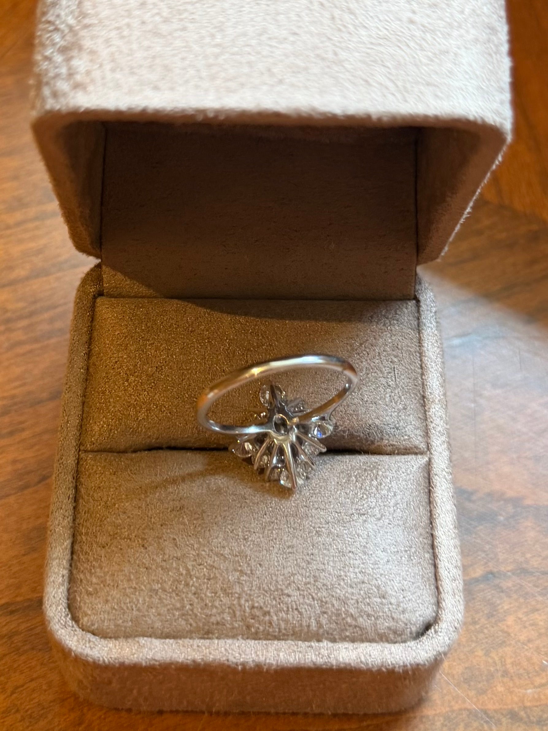"Anaïs" Bague Losange en or blanc et diamants