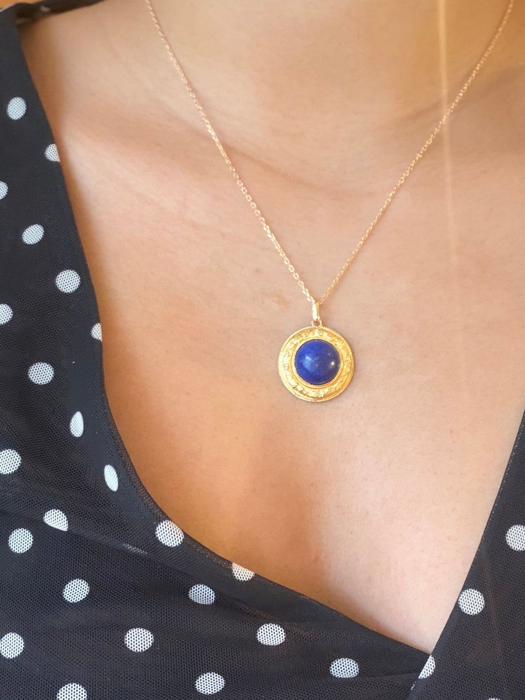 Pendentif lapis lazuli en or jaune