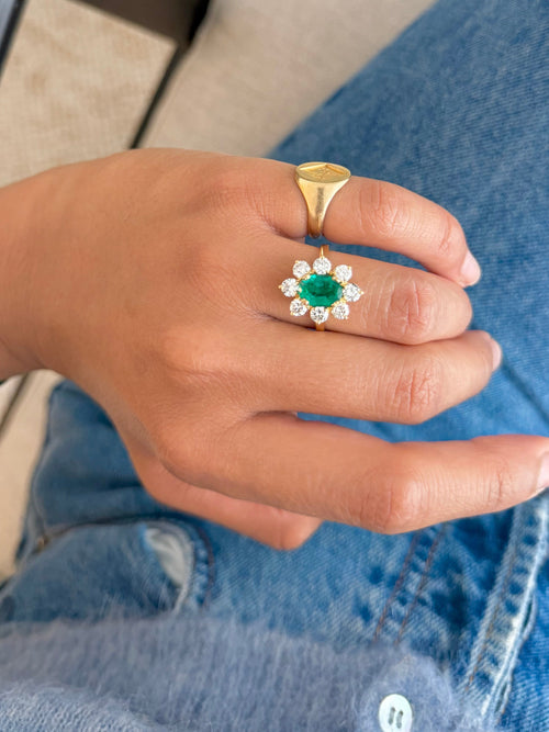 « Iris » Bague Marguerite en or jaune, émeraude et diamants