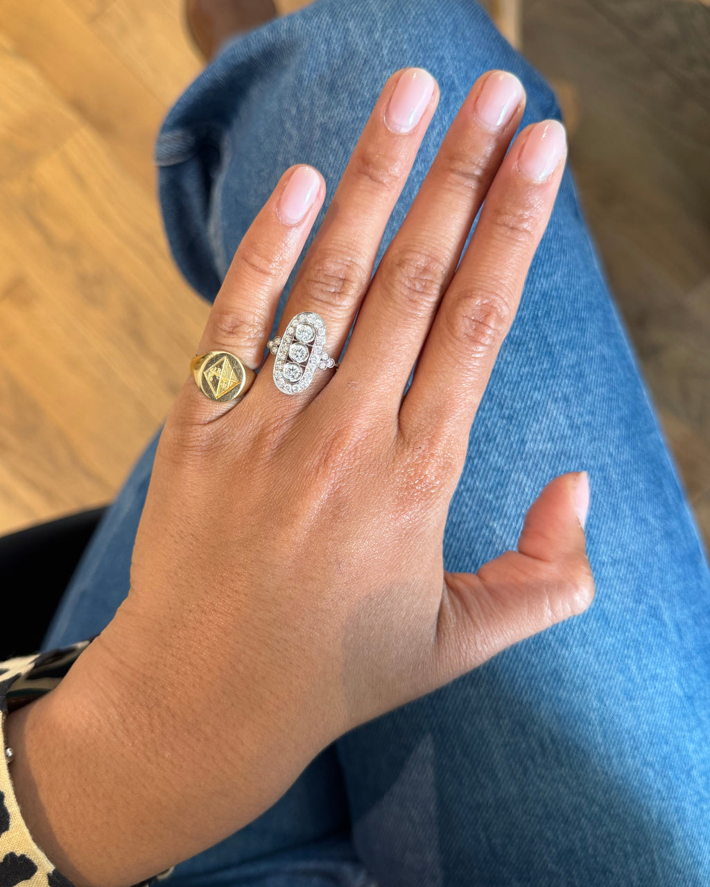 "Aurore" Bague Art déco en or blanc et diamants 2 carats