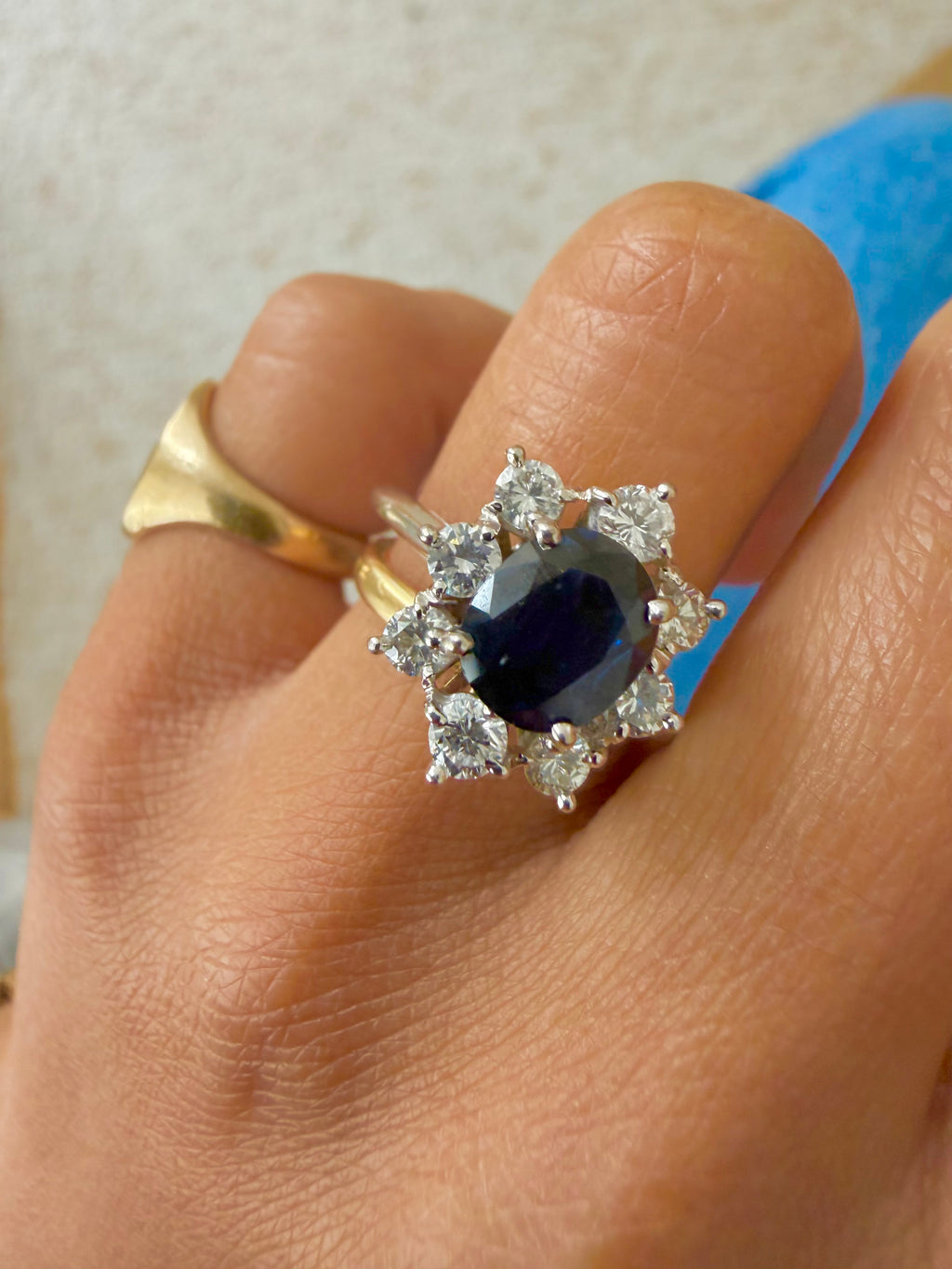 « Agathe » Bague Marguerite en or blanc saphir et diamants