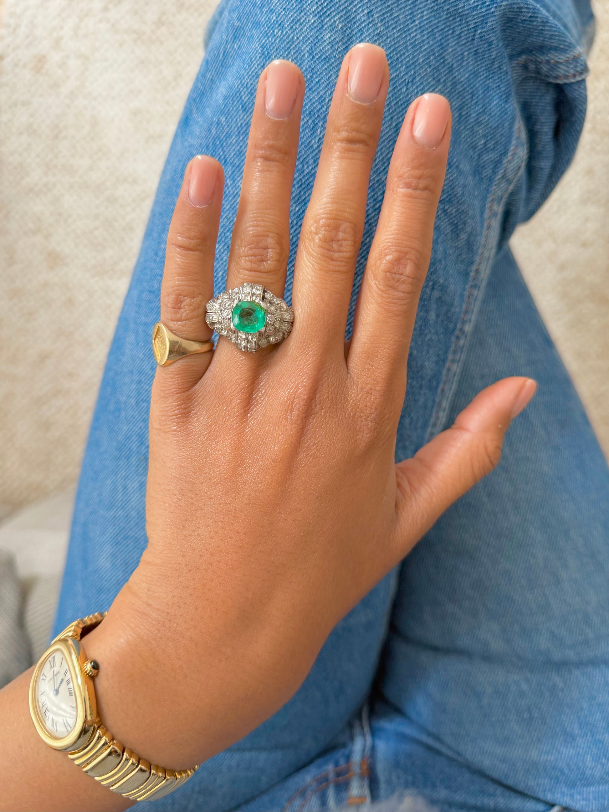 « Félicie » Bague Dôme en platine émeraude et diamants