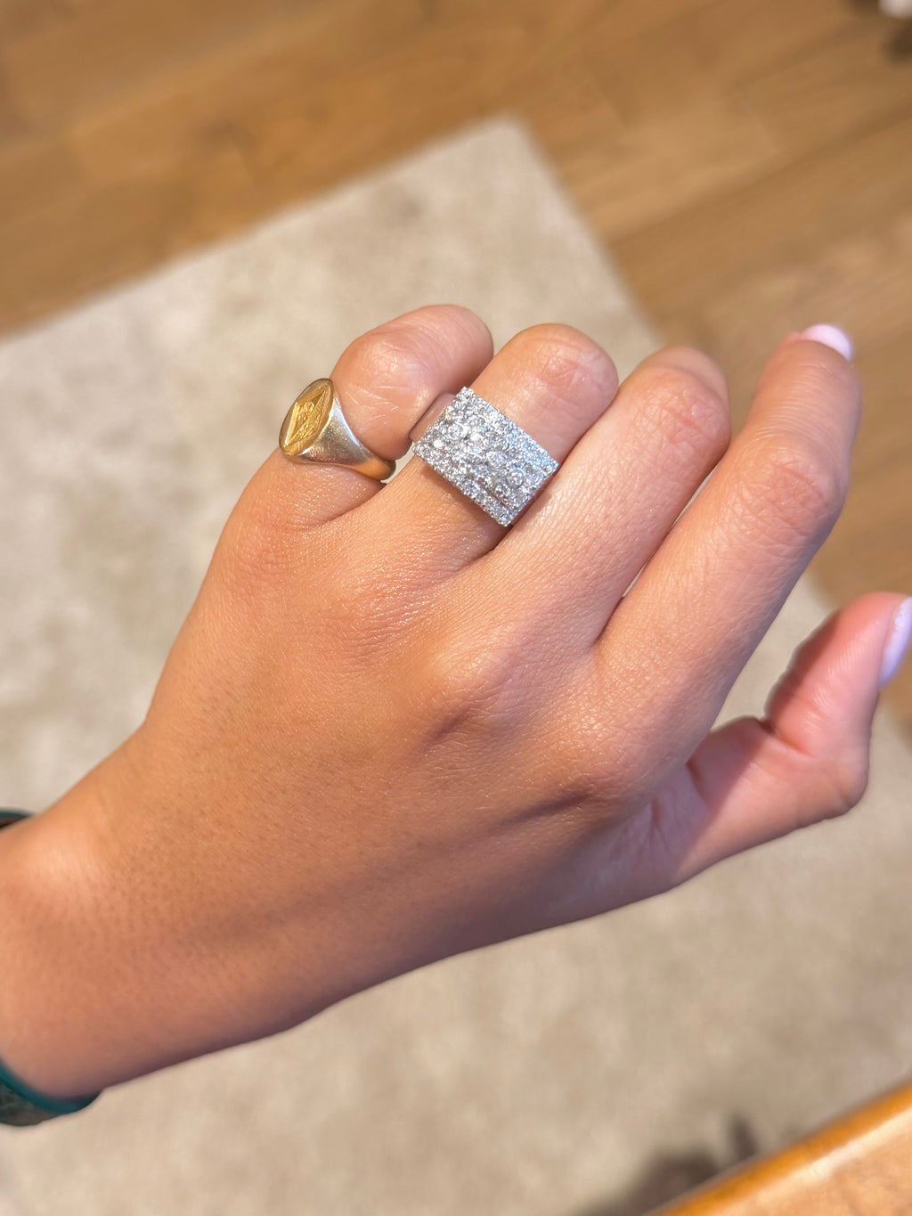 "Bianca" Bague en or blanc et diamants