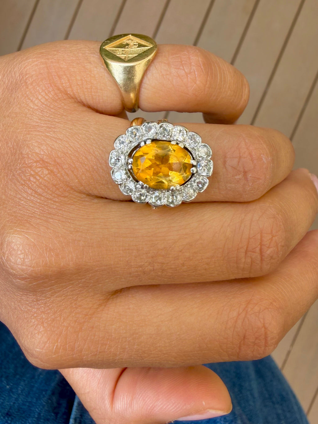 "Charlotte" Bague Pompadour en or jaune, platine citrine et diamants