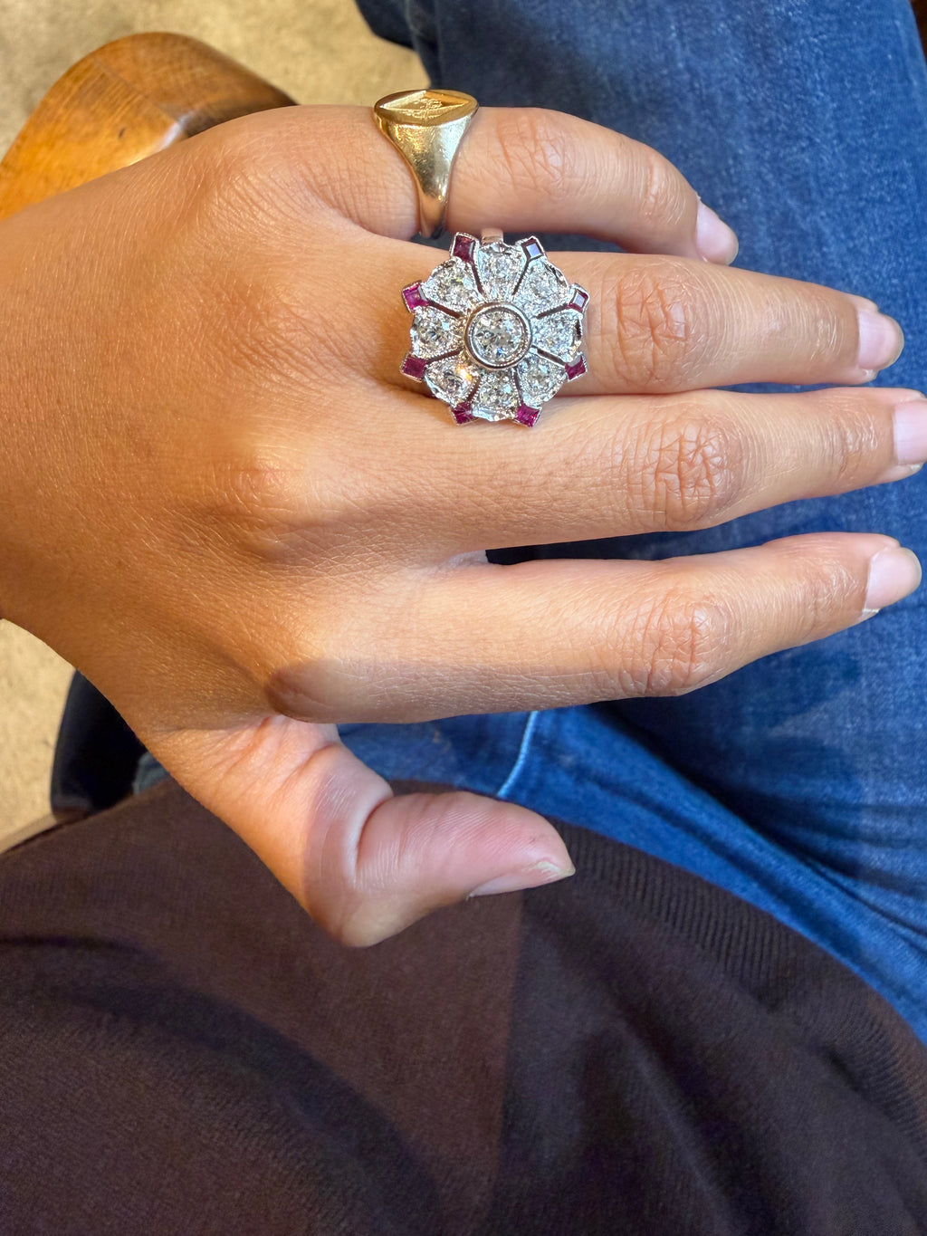 "Charlotte" Bague art déco en or blanc diamants et rubis