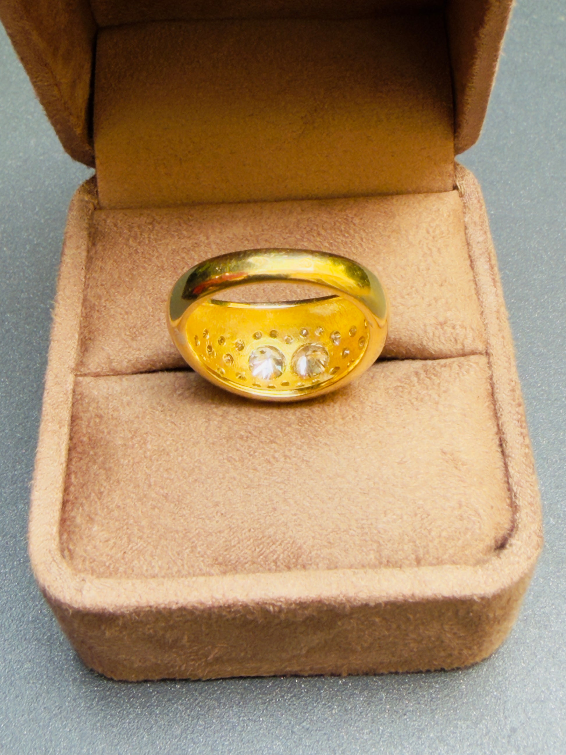 "Louison" Bague Jonc en or jaune et diamants