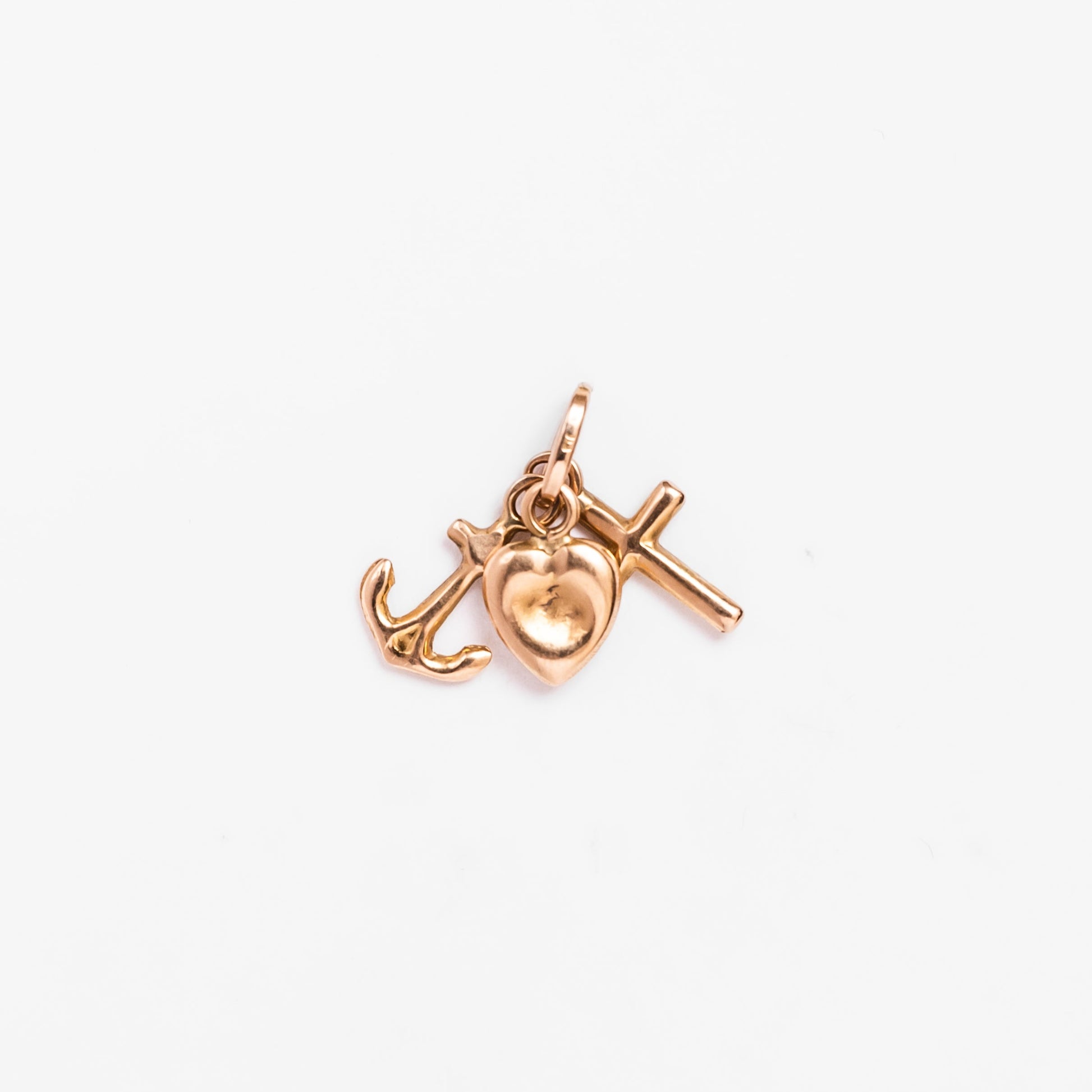 Pendentif Croix, ancre et cœur en or jaune