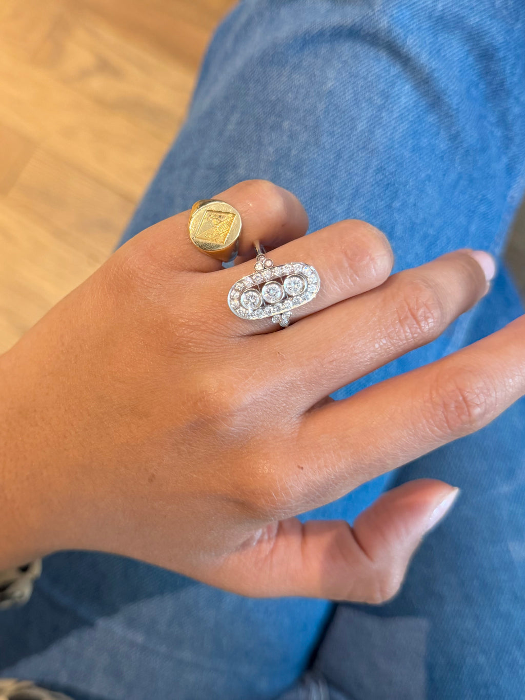 "Aurore" Bague Art déco en or blanc et diamants 2 carats