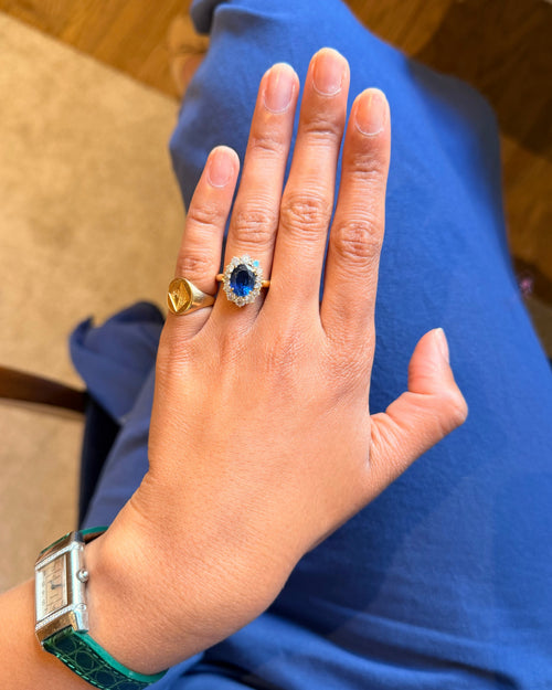 "Anna" Bague Marguerite en or jaune, saphir et diamants