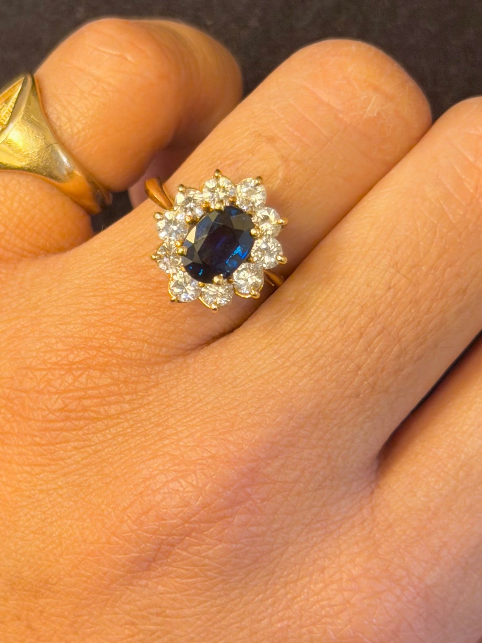 « Valentine» Bague Marguerite en or jaune, saphir et diamants