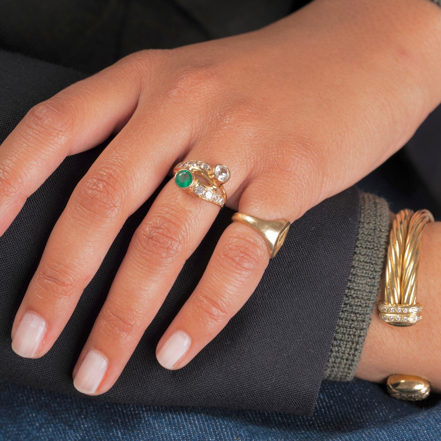 Bague Toi et moi en or jaune, émeraude et diamants