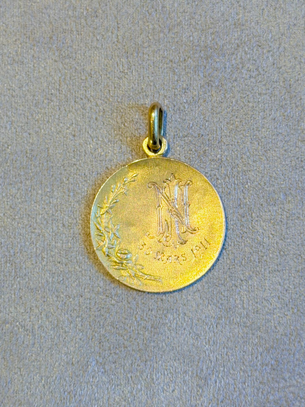 Médaille Saint Joseph en or jaune