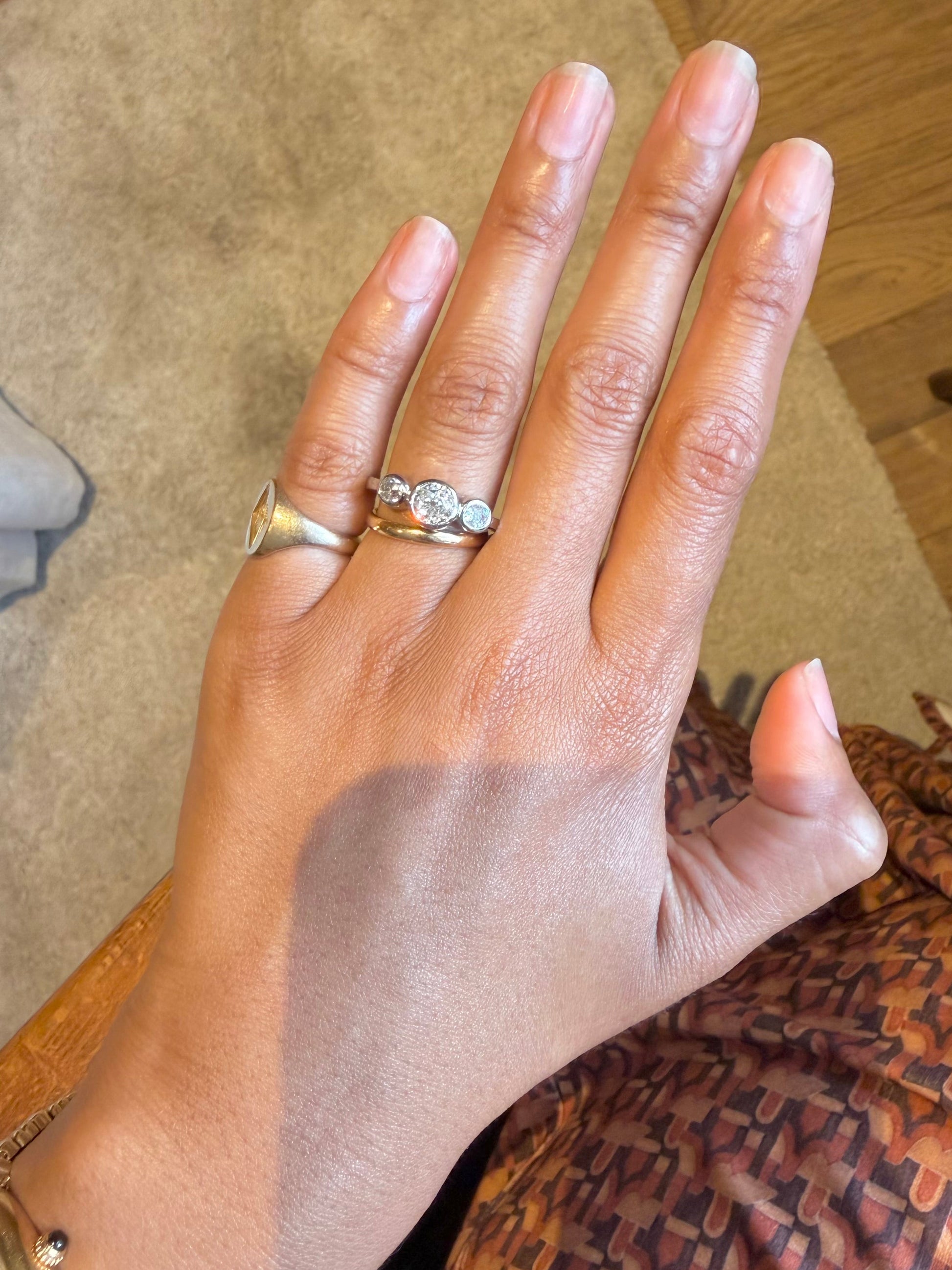 "Inès" Bague Trilogie en platine et diamants