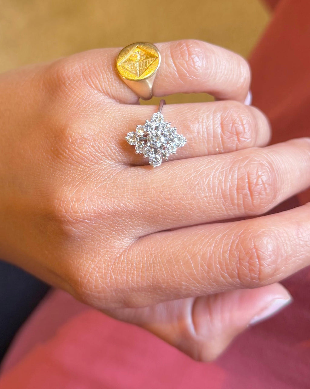 "Anaïs" Bague Losange en or blanc et diamants