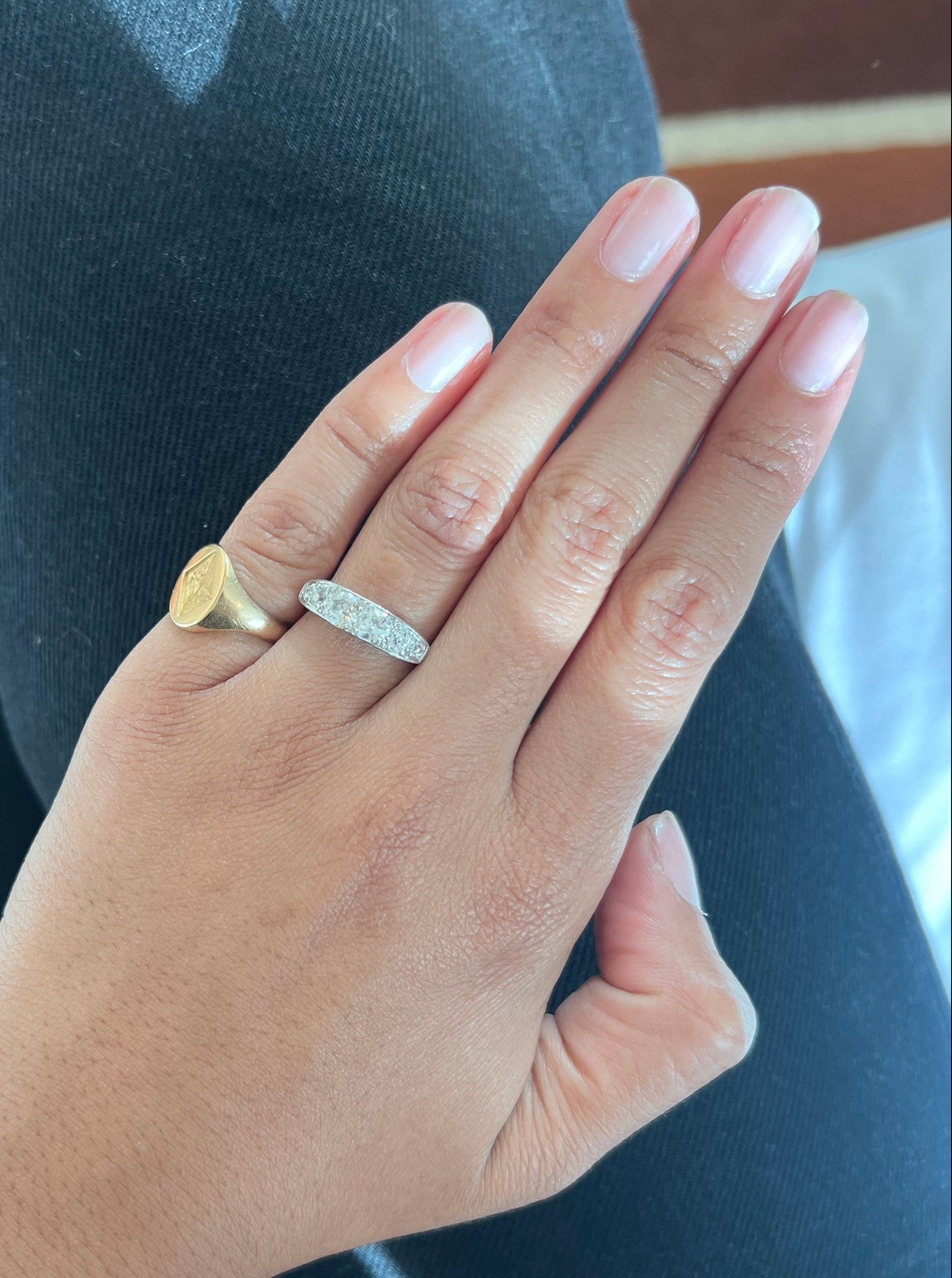 "Ombline'' Bague Jarretière Art déco en platine et diamants