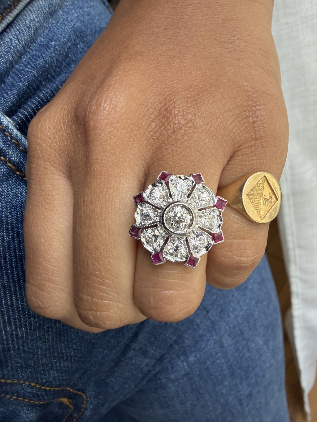 "Charlotte" Bague art déco en or blanc diamants et rubis
