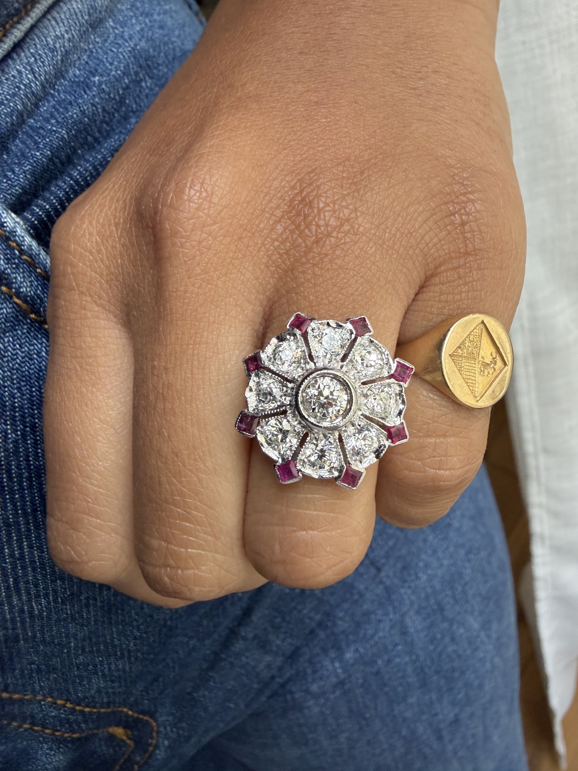 "Charlotte" Bague art déco en or blanc diamants et rubis