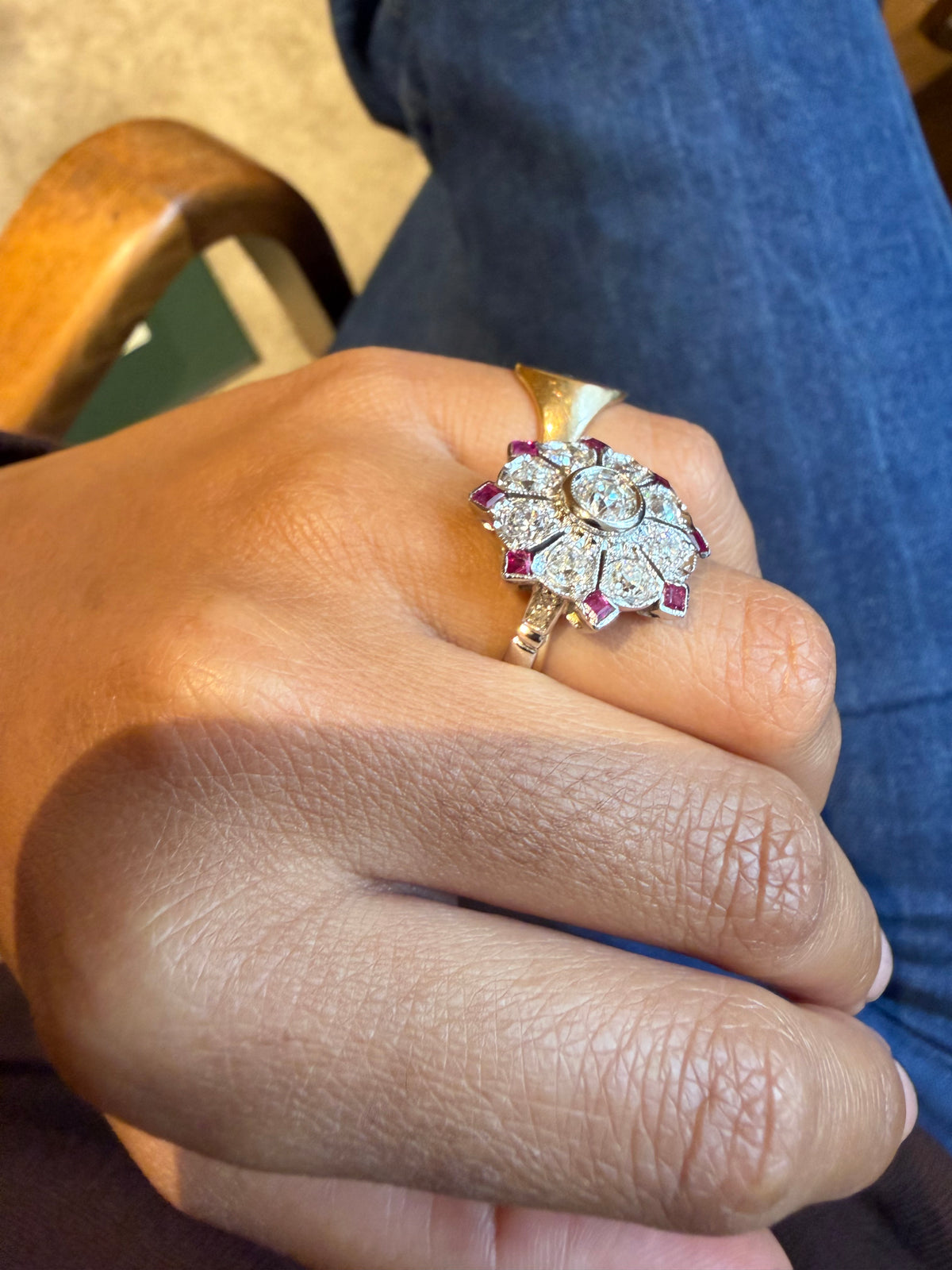 "Charlotte" Bague art déco en or blanc diamants et rubis