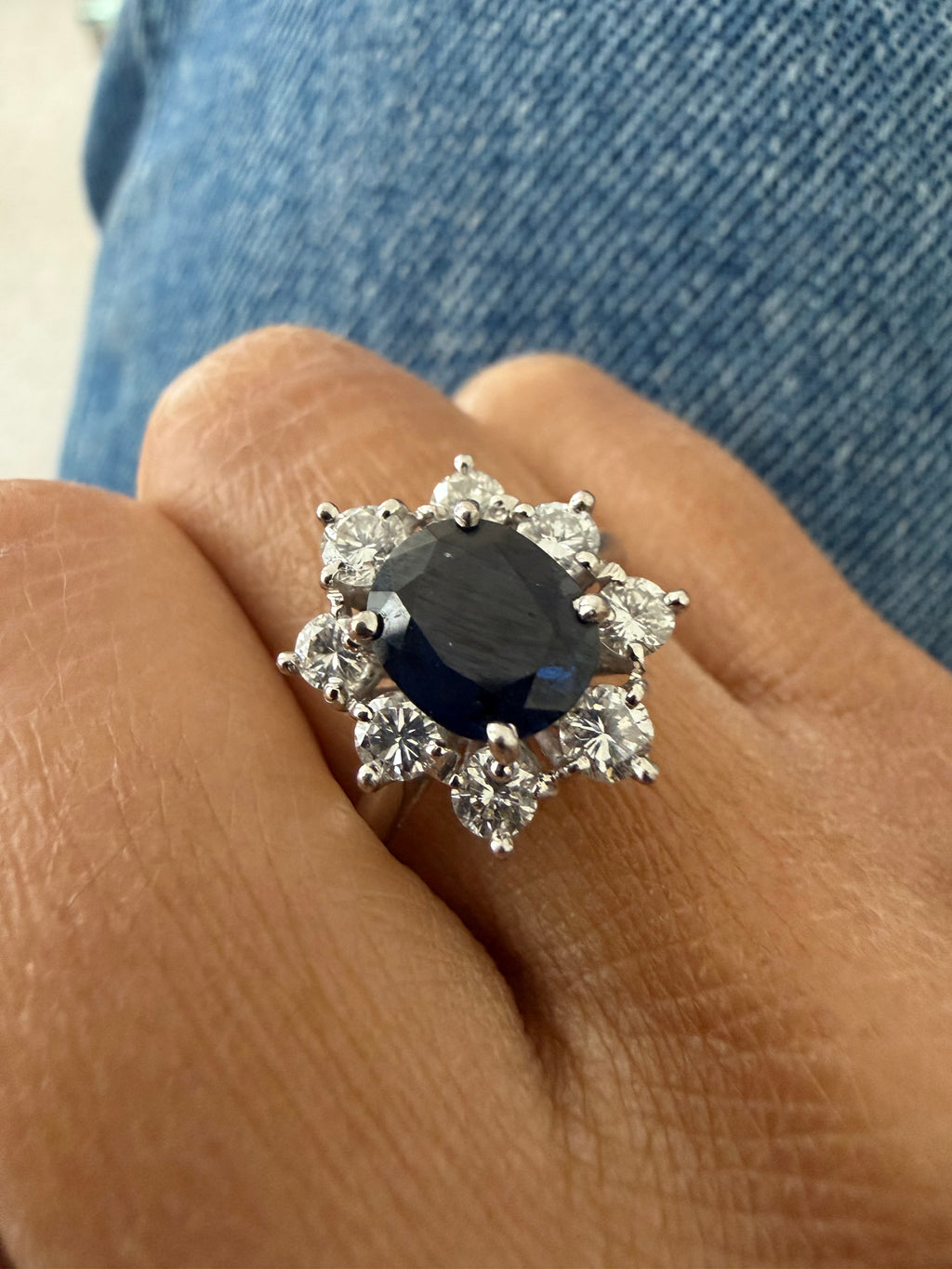 « Agathe » Bague Marguerite en or blanc saphir et diamants