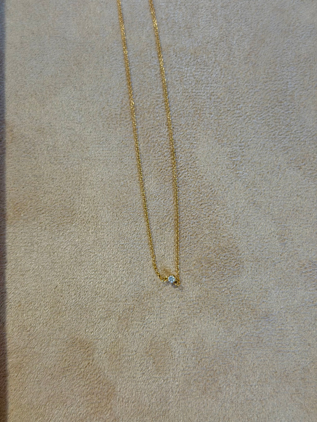 Collier en or jaune et diamant