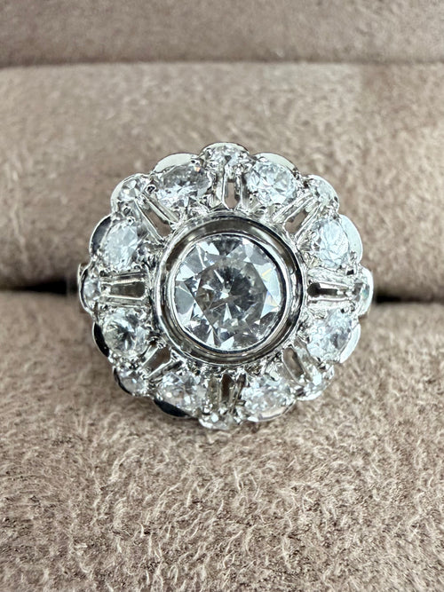 « Capucine » Bague art déco en platine et diamants 2 carats
