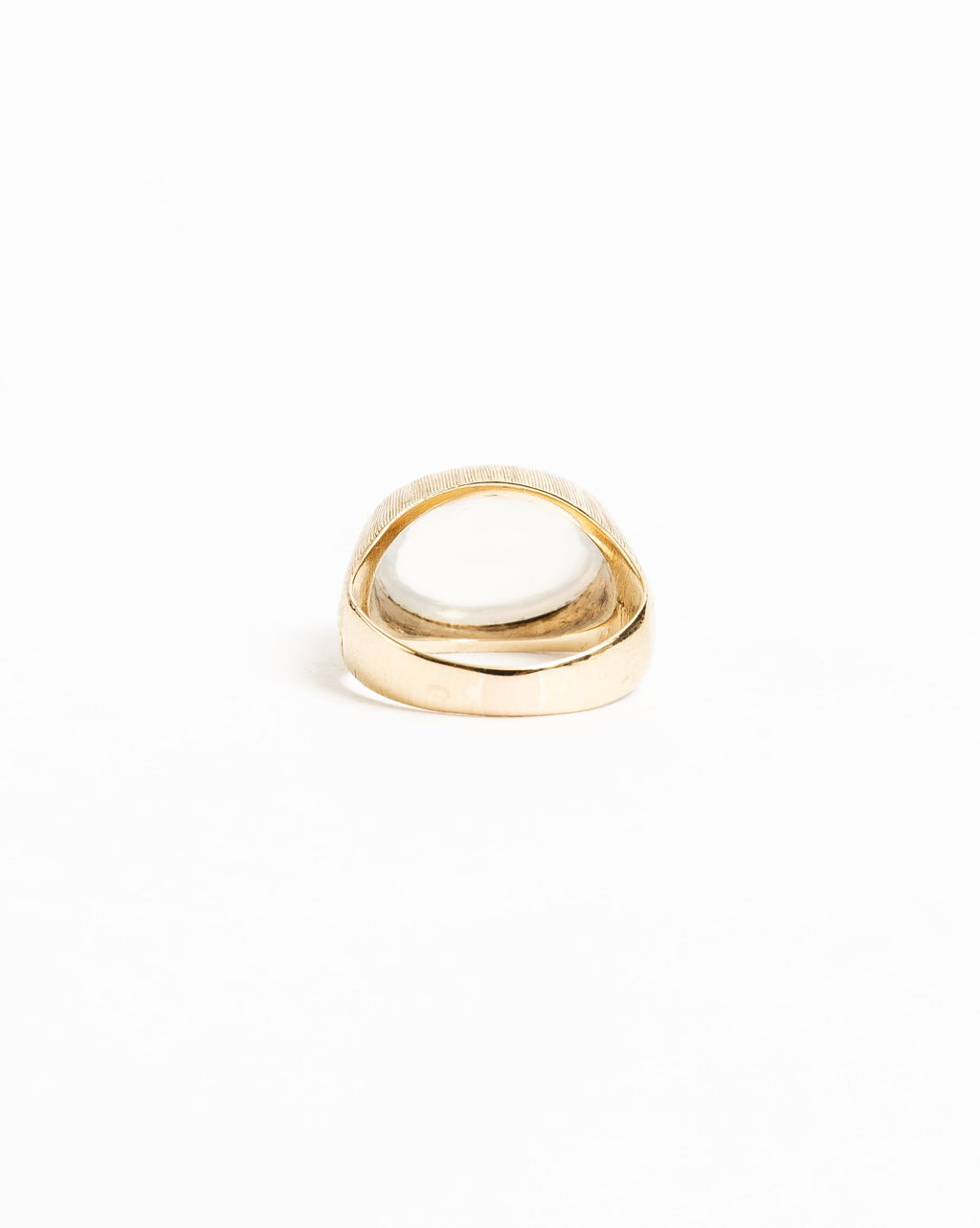 "Gabrielle" Bague Chevalière en or jaune et pierre de lune