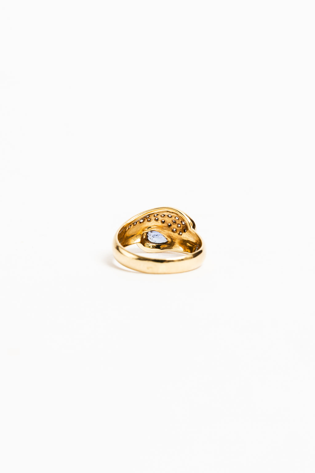 "Julie" Bague en or jaune, saphir et diamants