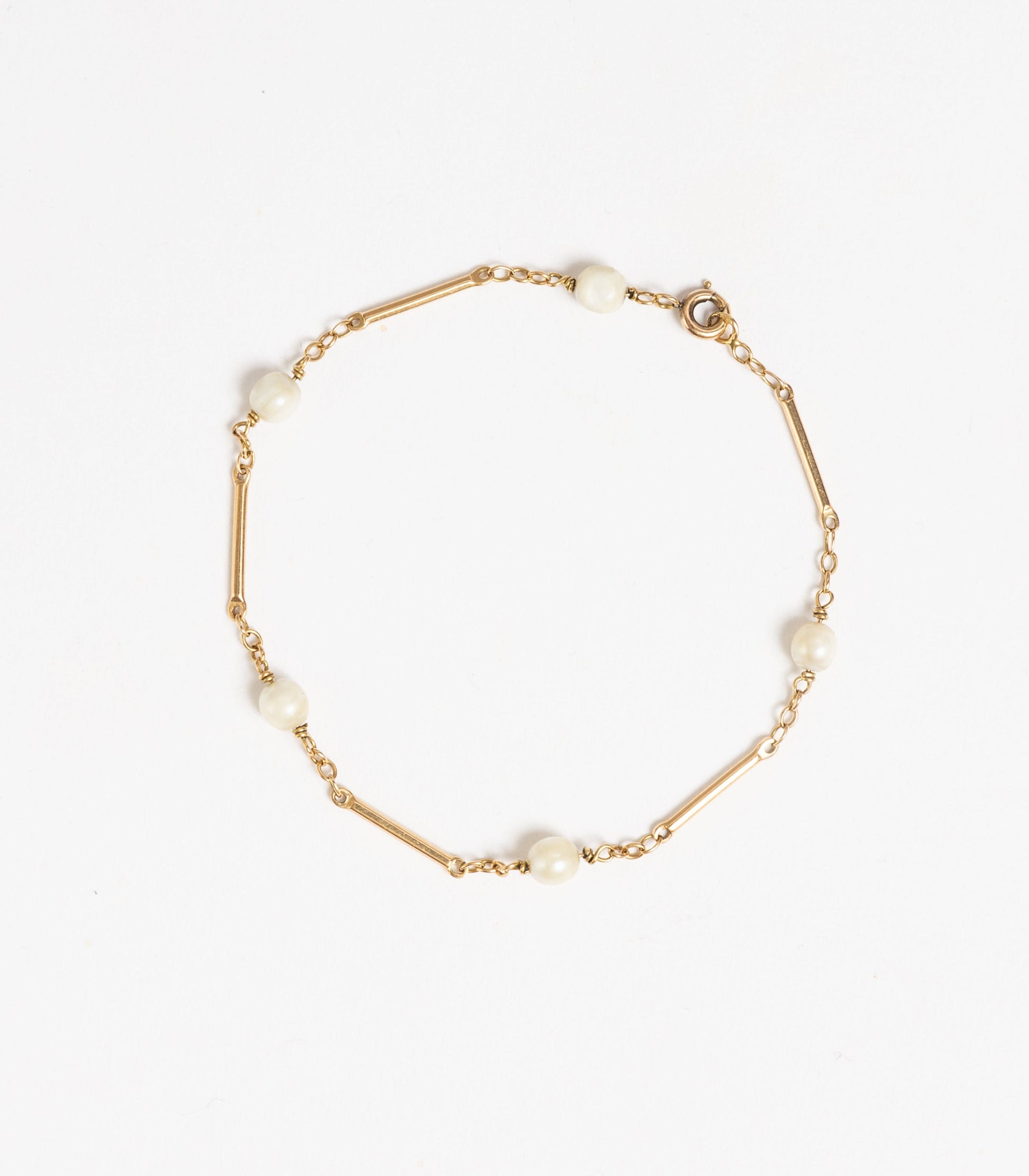 Bracelet en or jaune et perles de culture